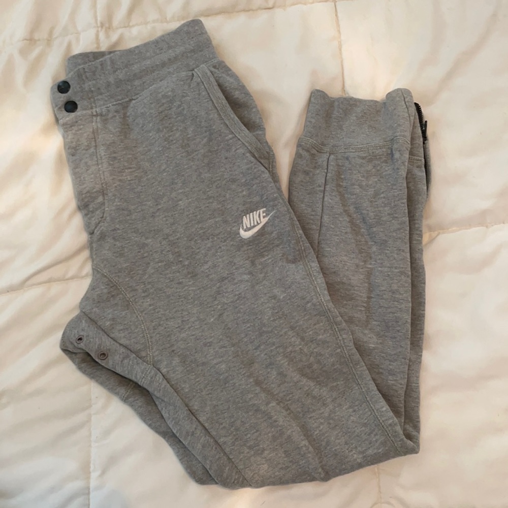 M Nike sweats